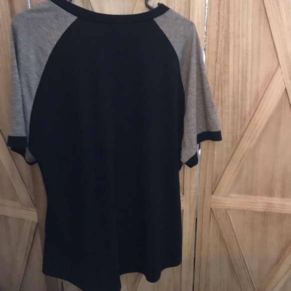 ❤️Rosvigor T-Shirt❤️ - Picture 2 of 9